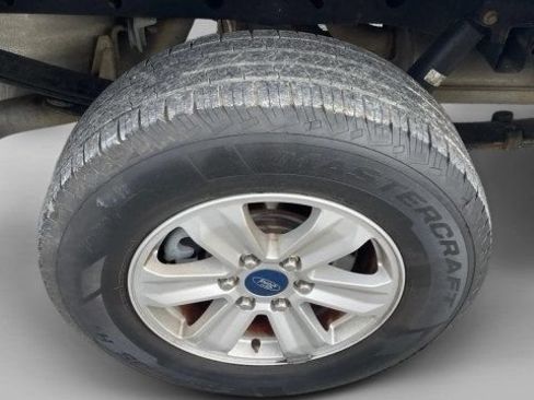 Used 2020 Ford F150 XLT w/ Equipment Group 301A Mid RWD image 4
