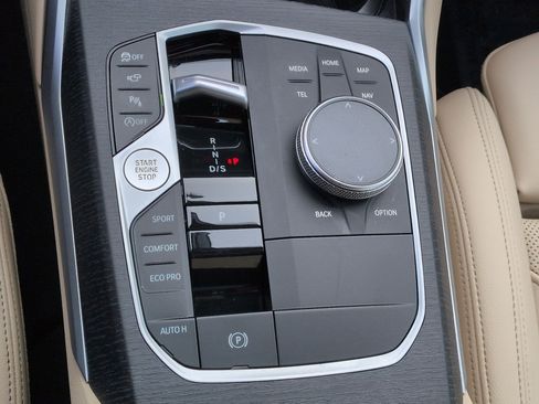 Used 2025 BMW 330i 330i w/ Convenience Package image 26