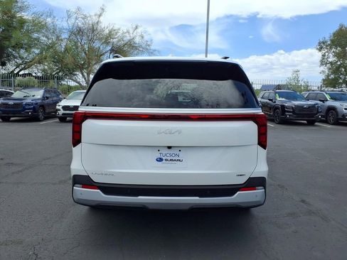 Used 2026 Kia Carnival EX FWD image 11