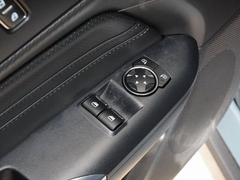 Used 2024 Ford Mustang GT Premium image 23