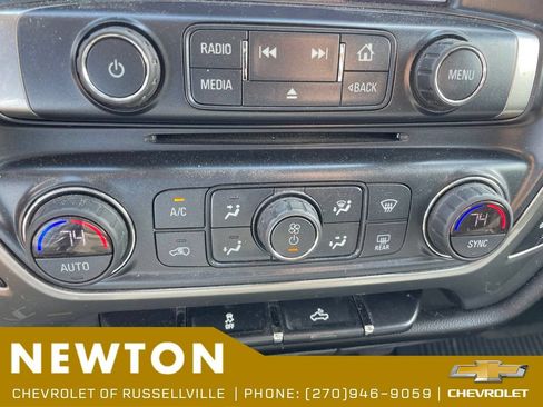 Used 2018 Chevrolet Silverado 1500 LT w/ All Star Edition AWD/4WD image 6