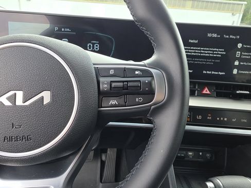 Used 2025 Kia Sportage EX FWD image 24