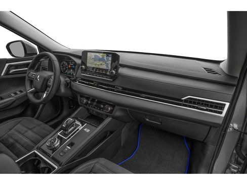 New 2025 Mitsubishi Outlander SE image 29