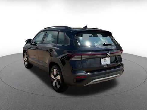 Used 2026 Volkswagen Taos S AWD/4WD image 10