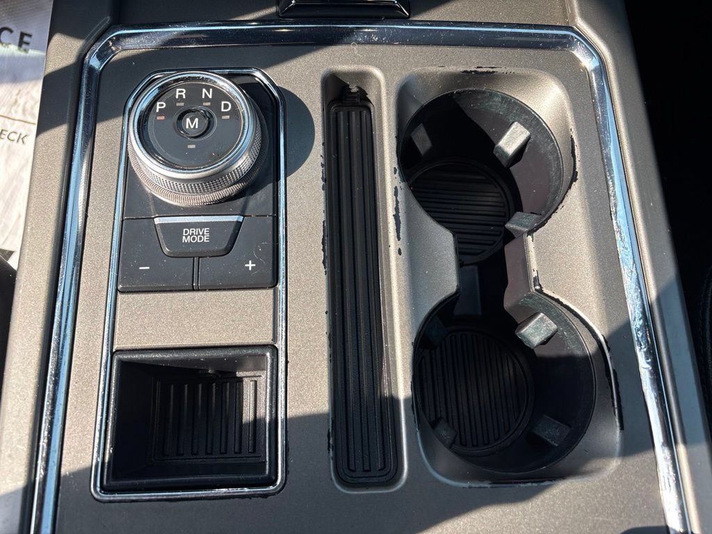 Used 2020 Ford Expedition XLT w/ Equipment Group 201A RWD image 14