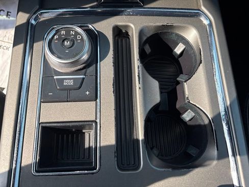 Used 2020 Ford Expedition XLT w/ Equipment Group 201A RWD image 14