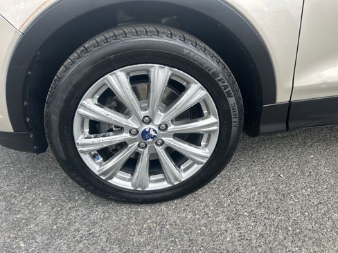 Used 2017 Ford Escape Titanium AWD/4WD image 13