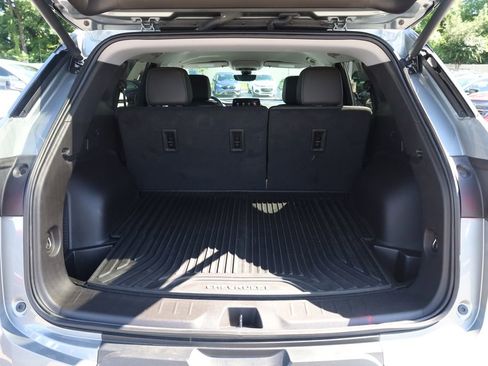 Used 2024 Chevrolet Blazer LT w/ Sound & Technology Package FWD image 6