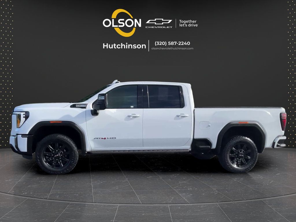 Used 2024 GMC Sierra 3500 AT4 w/ AT4 Premium Plus Package AWD/4WD image 4