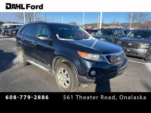 Used 2013 Kia Sorento LX w/ Convenience Pkg image 1
