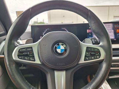 Used 2023 BMW X7 xDrive40i w/ M Sport Package AWD/4WD image 22