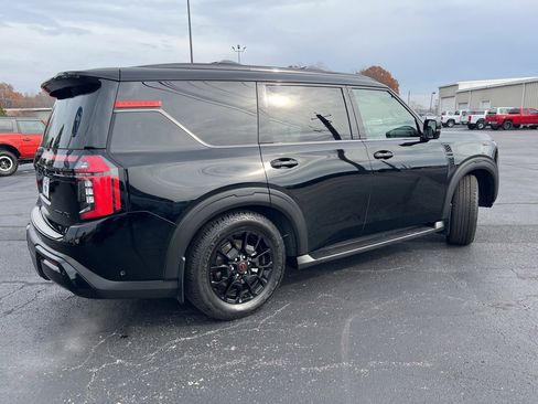 Used 2025 Nissan Armada PRO-4X w/ Pro-4X Premium Package image 6