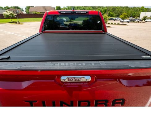 Used 2022 Toyota Tundra Limited AWD/4WD image 15