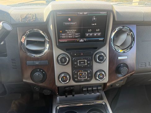 Used 2015 Ford F350 Lariat w/ Lariat Interior Package image 15
