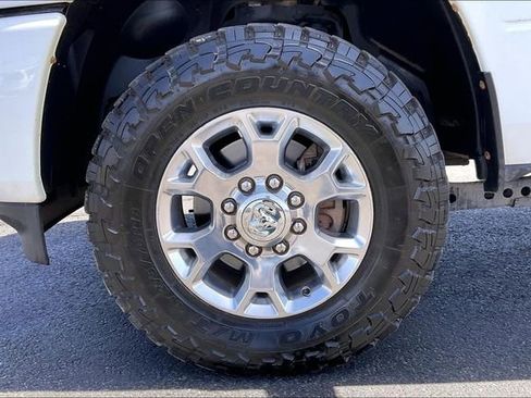 Used 2024 RAM 2500 Laramie w/ Safety Group AWD/4WD image 8