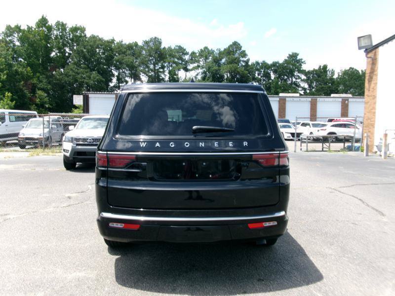 Used 2025 Jeep Wagoneer 4WD image 7
