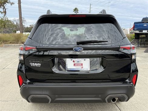Certified 2025 Subaru Forester Limited image 5
