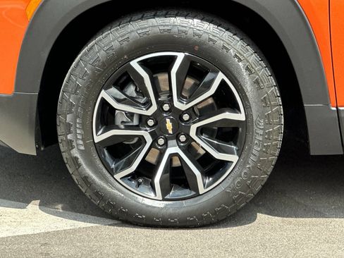 Used 2023 Chevrolet TrailBlazer ACTIV w/ Sun and Liftgate Package FWD image 35