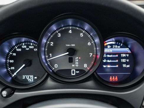 Used 2022 Porsche Macan S image 29