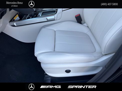 New 2026 Mercedes-Benz GLB 250 image 12