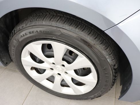 Used 2024 Toyota Corolla LE FWD image 3