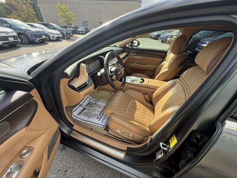 Used 2023 Genesis G90 3.5T image 10