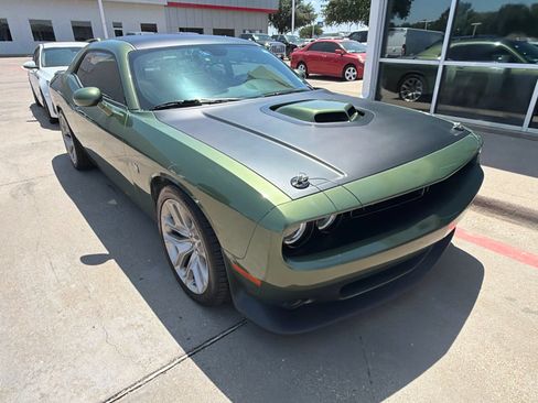 Used 2020 Dodge Challenger R/T Scat Pack RWD image 4