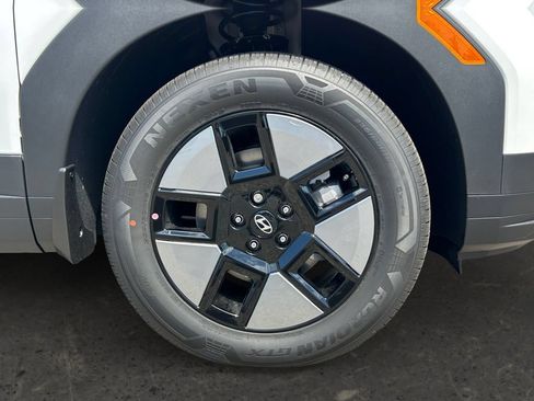 New 2026 Hyundai Santa Fe SE FWD image 24