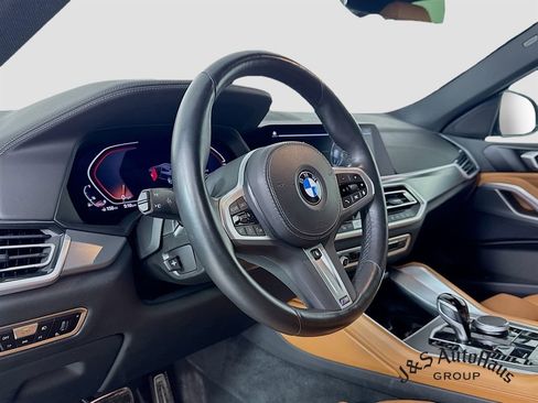 Used 2023 BMW X6 xDrive40i w/ M Sport Package image 9