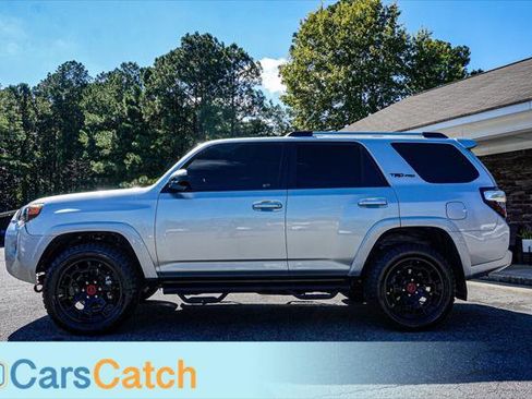 Used 2019 Toyota 4Runner SR5 image 8
