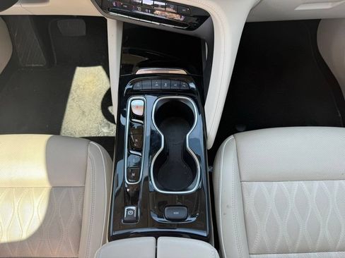 Used 2023 Buick Envision Avenir FWD image 23