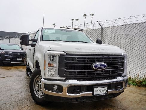 New 2024 Ford F250 XL w/ XL Chrome Package image 1