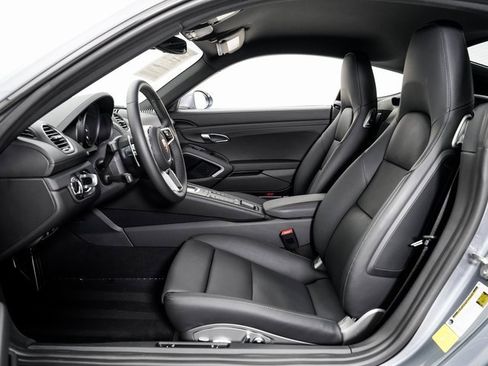 Used 2025 Porsche 718 Cayman image 6