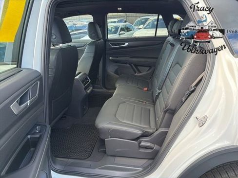 New 2026 Volkswagen Atlas Cross Sport SEL R-Line image 19