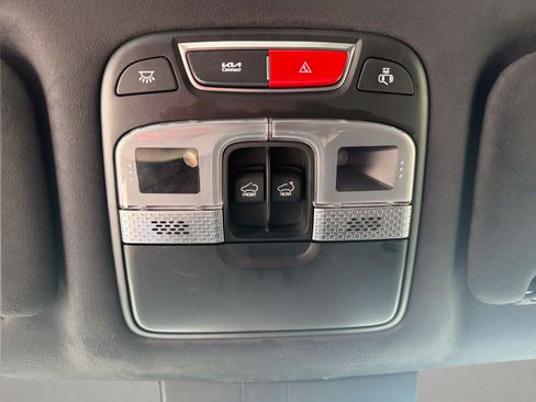 Used 2024 Kia Telluride SX Prestige AWD/4WD image 16