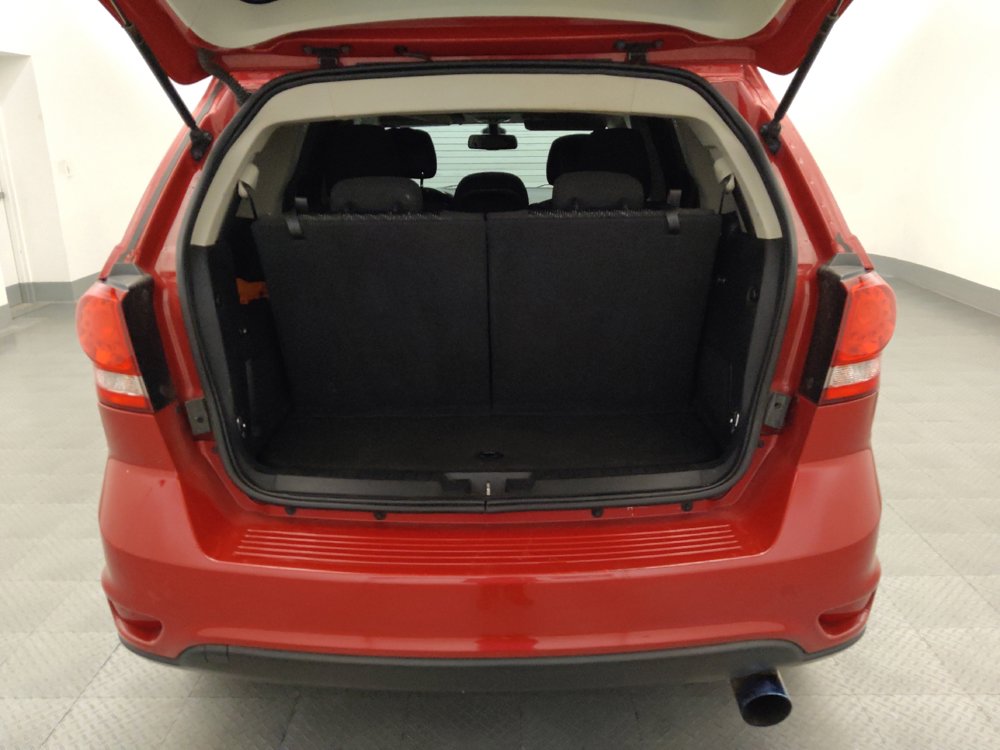 Used 2019 Dodge Journey SE w/ Connectivity Group FWD image 29