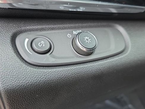 Used 2024 Buick Envista Sport Touring w/ Convenience I Package FWD image 25