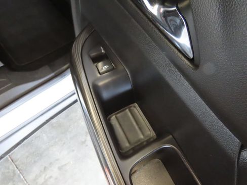 Used 2019 GMC Acadia SLT FWD image 34