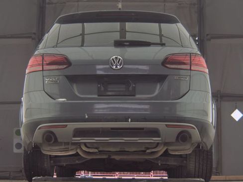 Used 2019 Volkswagen Golf Alltrack S AWD/4WD image 4
