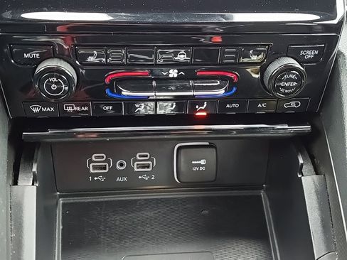 Used 2024 Jeep Grand Cherokee L Laredo image 19