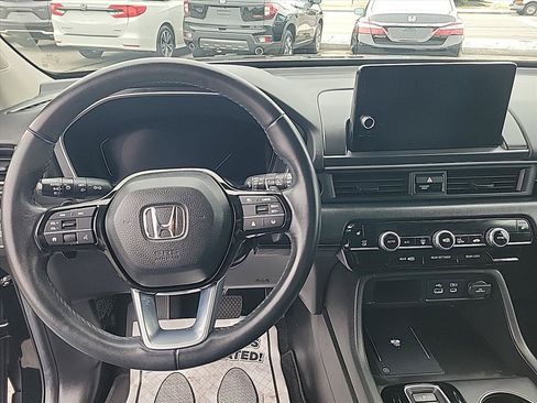 Used 2023 Honda Pilot EX-L image 10