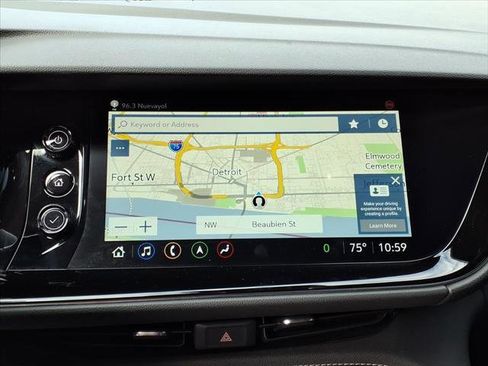 Used 2023 Buick Envision Avenir image 17