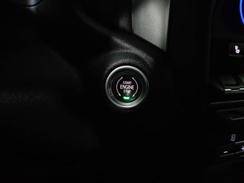 Used 2022 Chevrolet Silverado 3500 LTZ image 27