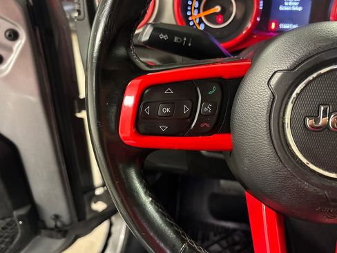 Used 2019 Jeep Wrangler Unlimited Sport S AWD/4WD image 33