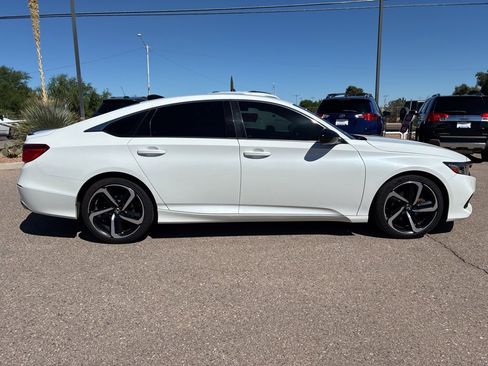 Used 2022 Honda Accord Sport image 6