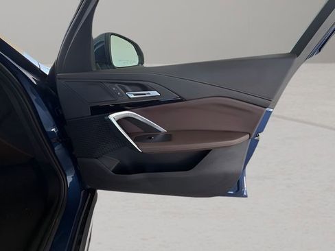 Used 2025 BMW X1 xDrive28i w/ Technology Package image 38