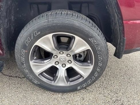 Used 2023 RAM 1500 Laramie AWD/4WD image 12