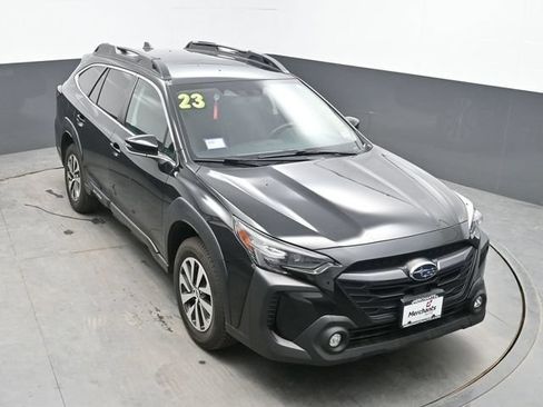 Used 2023 Subaru Outback Premium AWD/4WD image 33