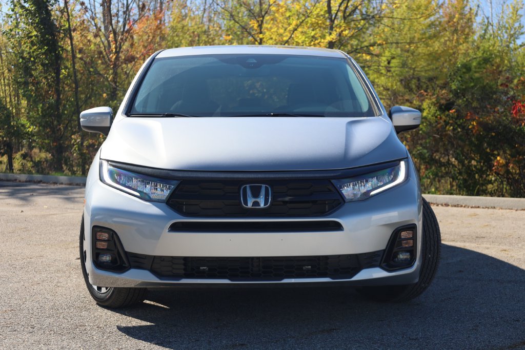 New 2027 Honda Odyssey Elite image 2