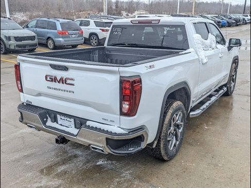 New 2026 GMC Sierra 1500 SLE w/ X31 Off-Road Package AWD/4WD image 7